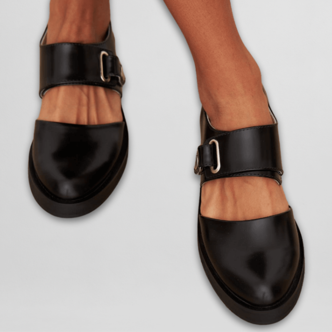 Antonietta | Mary Jane Women's Shoe with Adjustable Buckle